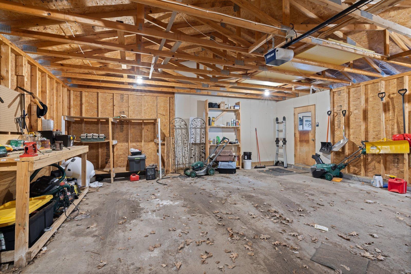 634 Oak Street