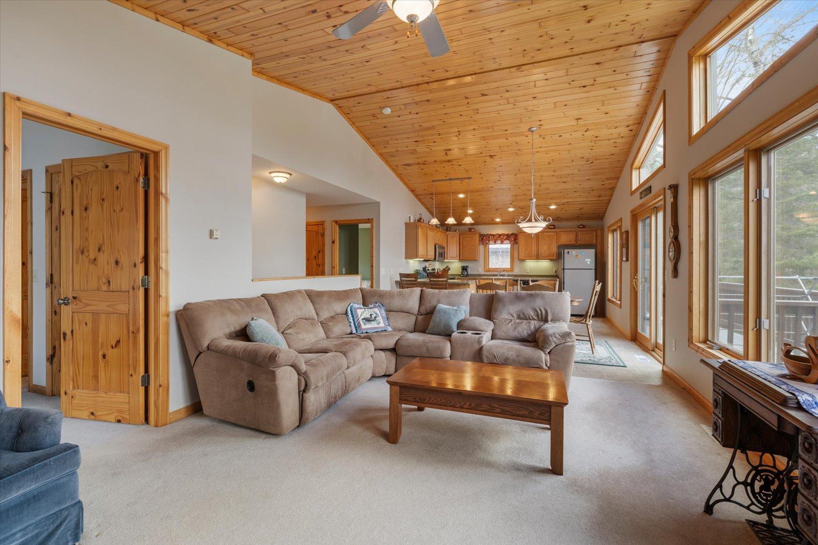 5961 Little Cloquet Road