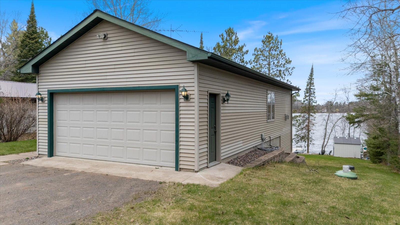 5961 Little Cloquet Road