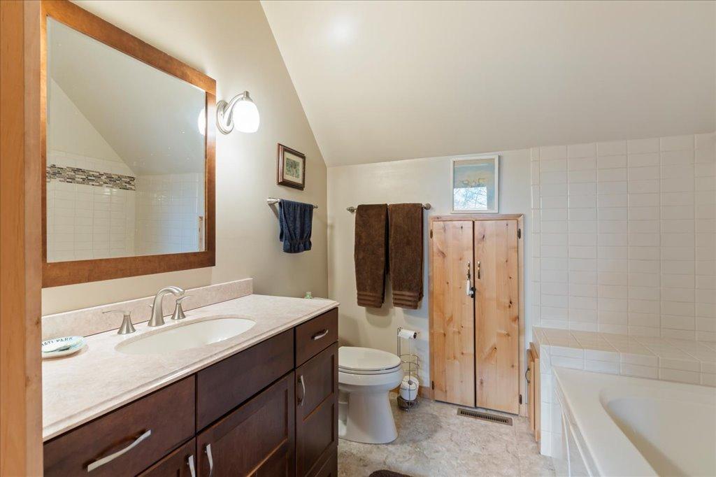 9382 County Road 8