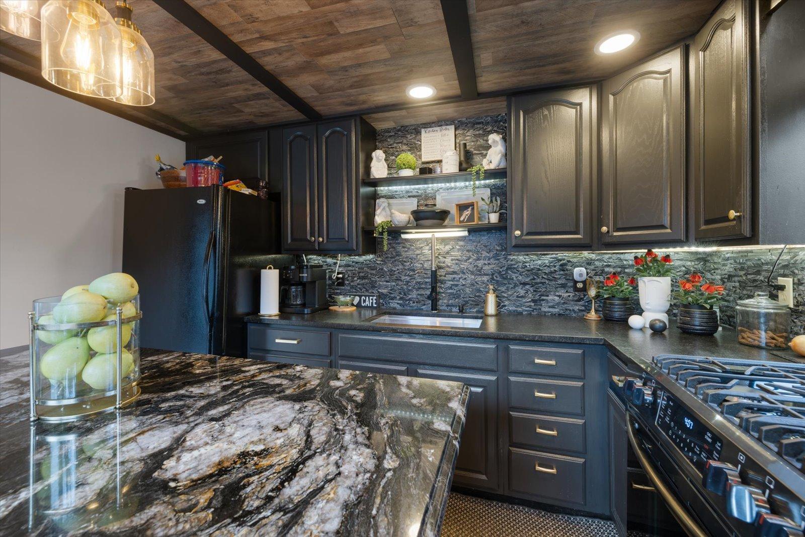 28072 Wilderness Retreat