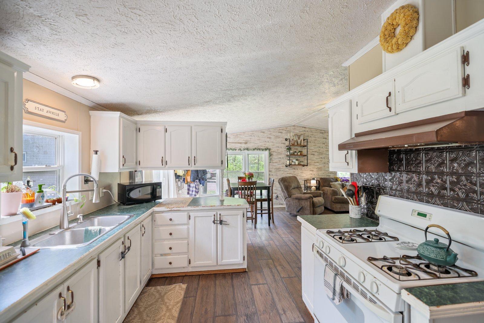 94886 Sunset Lane
