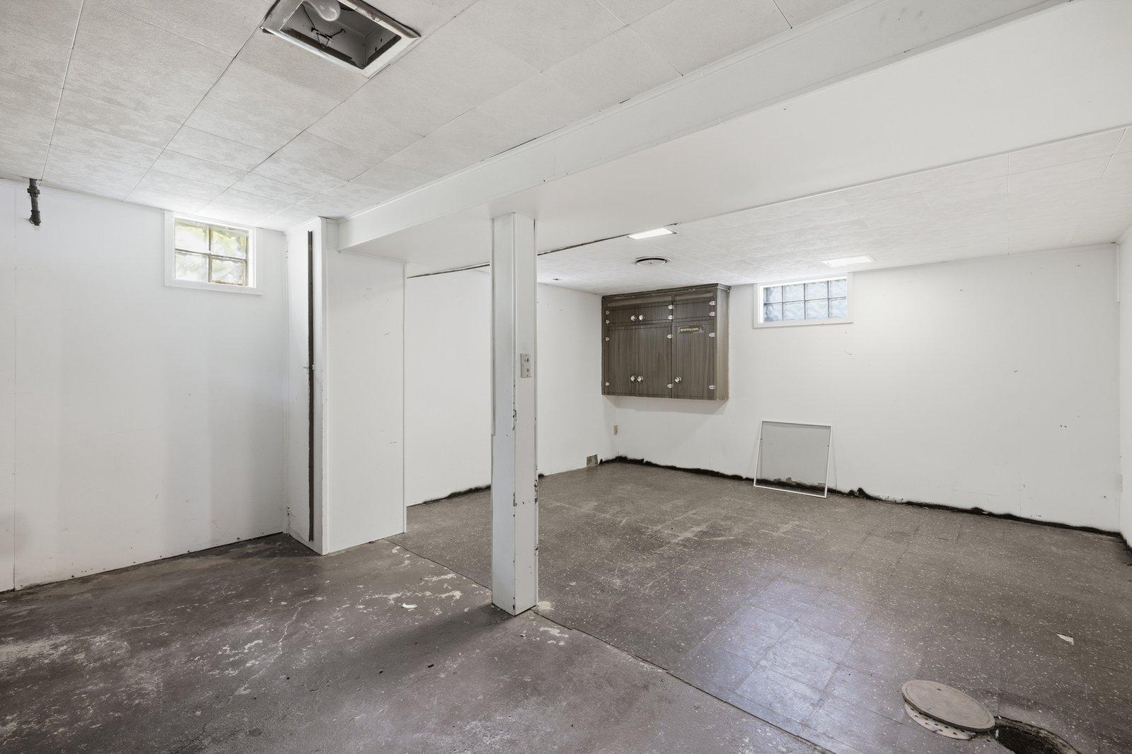 27 17th Street