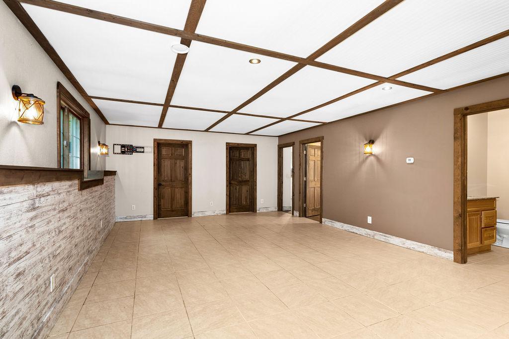 3639 Oak Lane