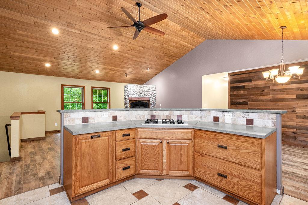 3639 Oak Lane