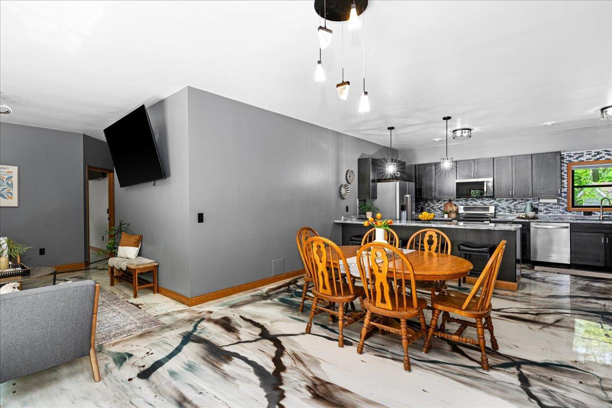 5841 Spruce Lane