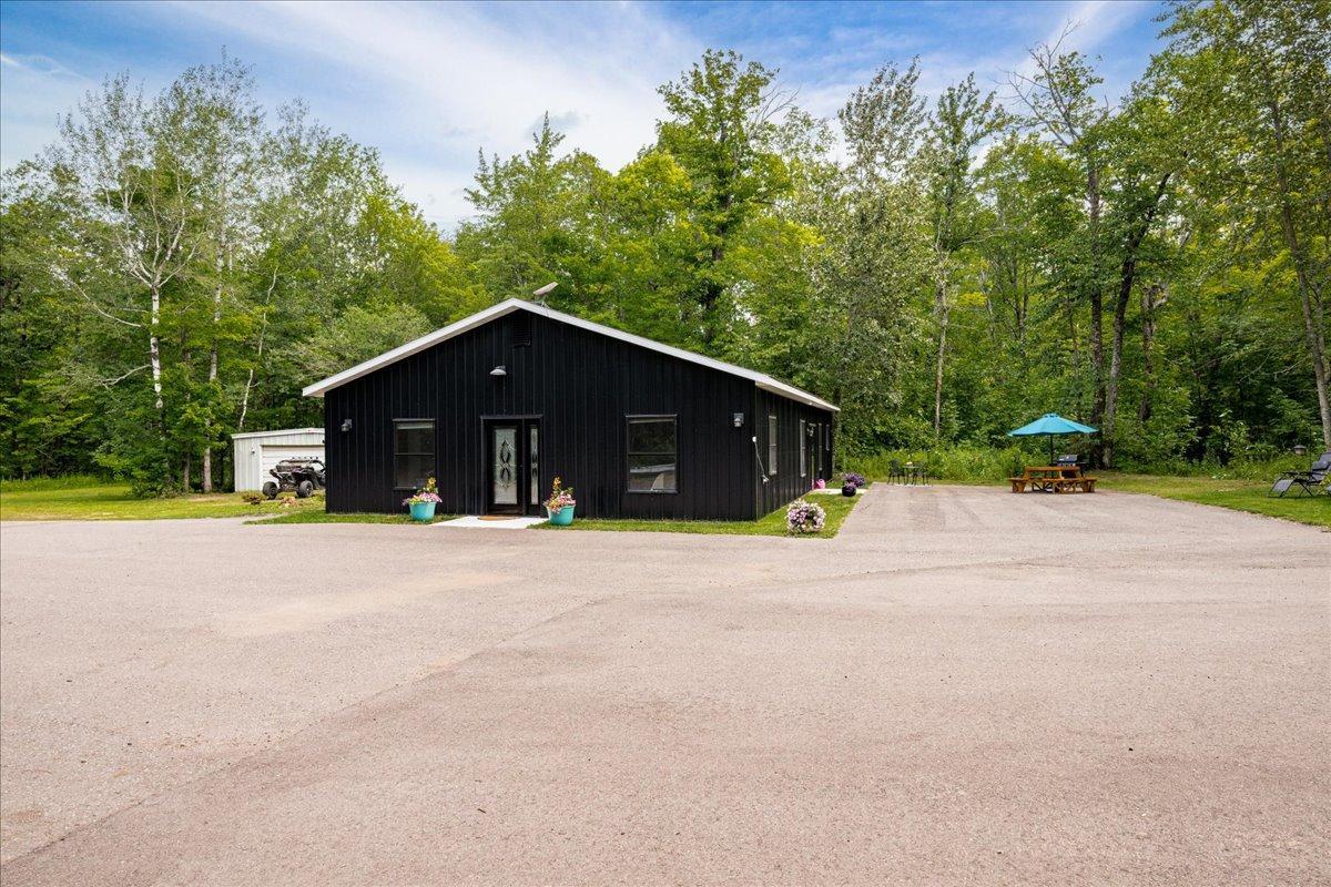 5841 Spruce Lane