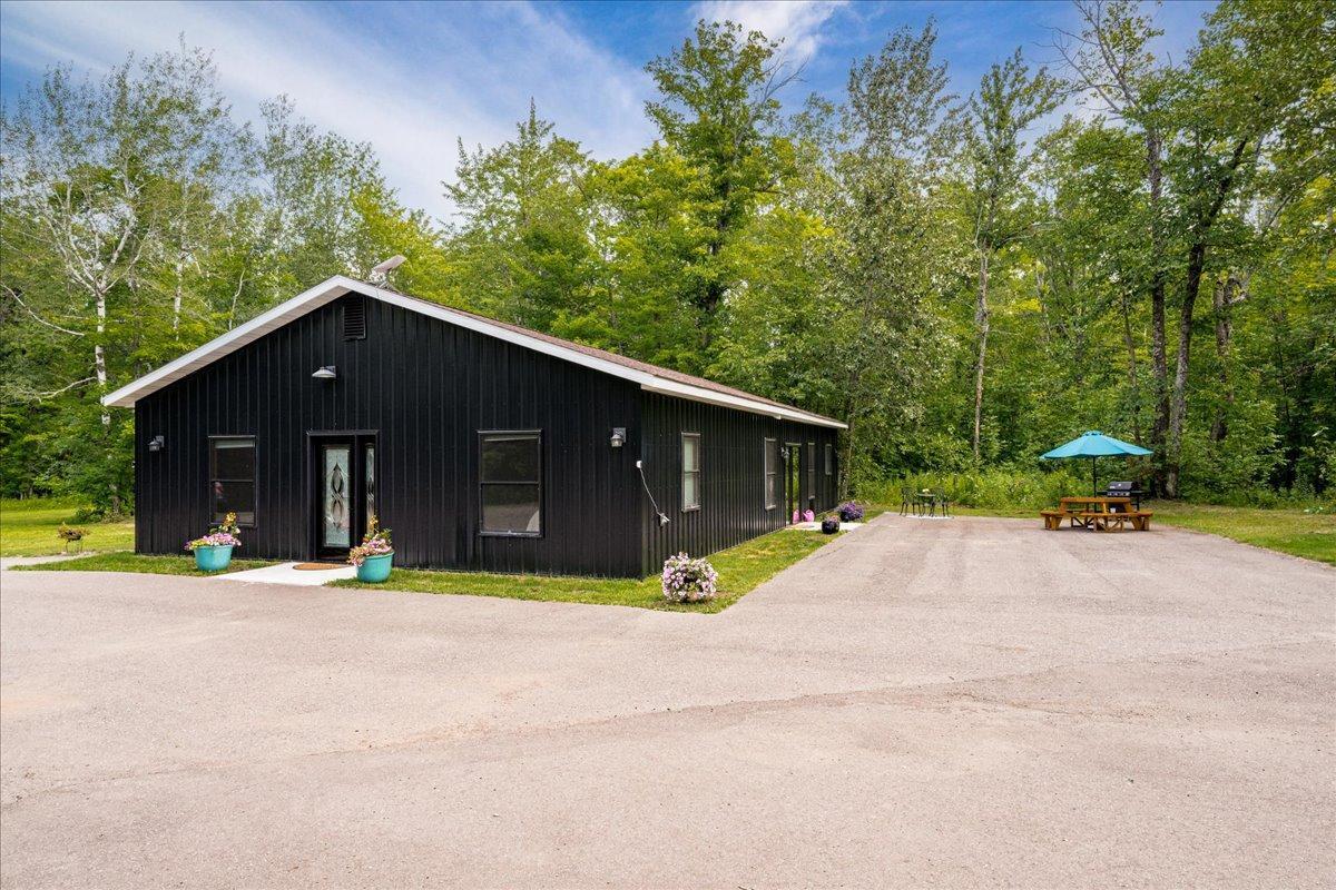 5841 Spruce Lane