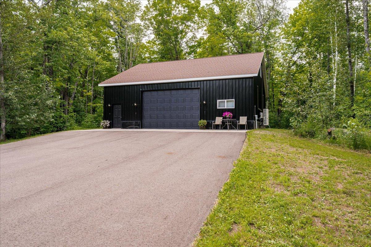 5841 Spruce Lane