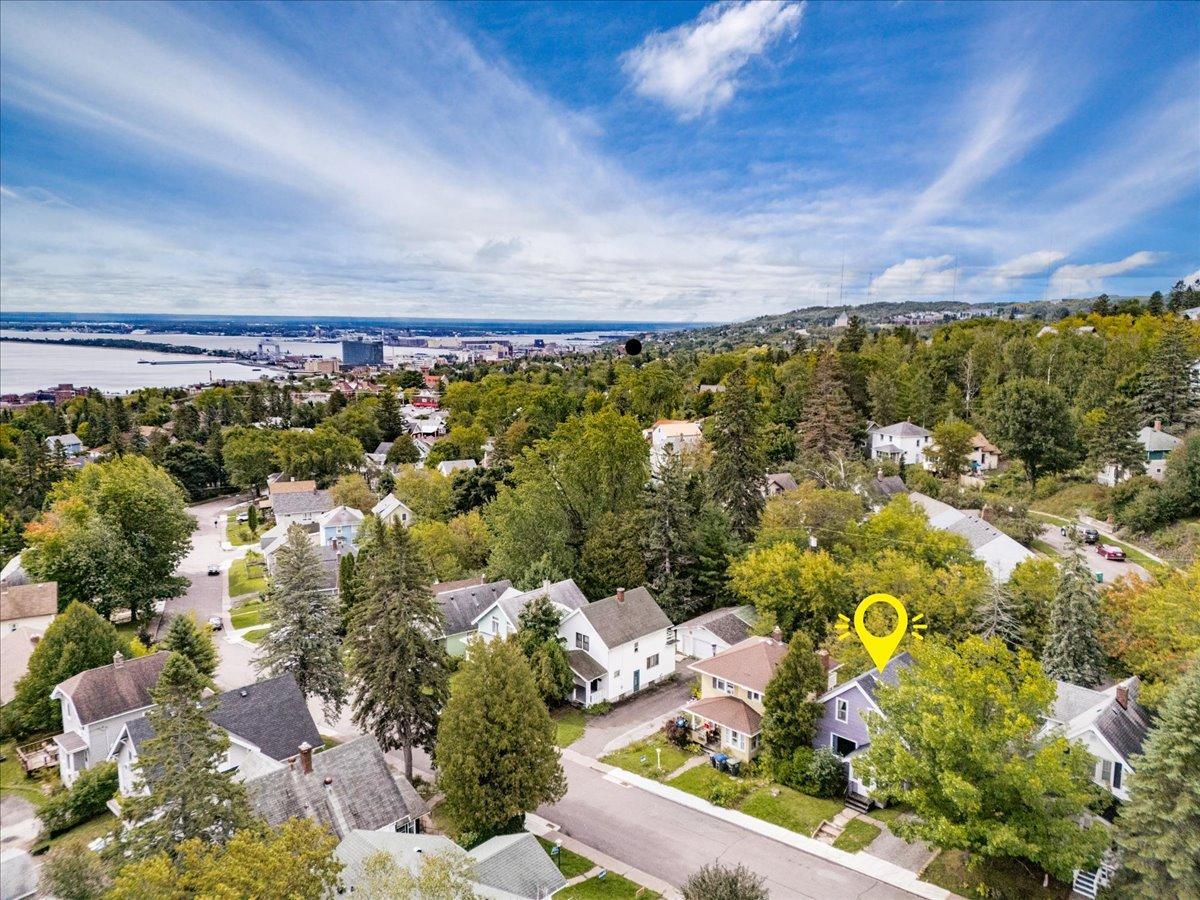 107 Parkland Avenue