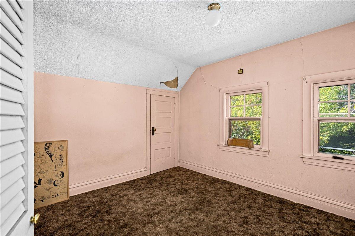 107 Parkland Avenue
