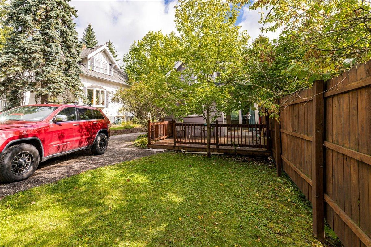 107 Parkland Avenue