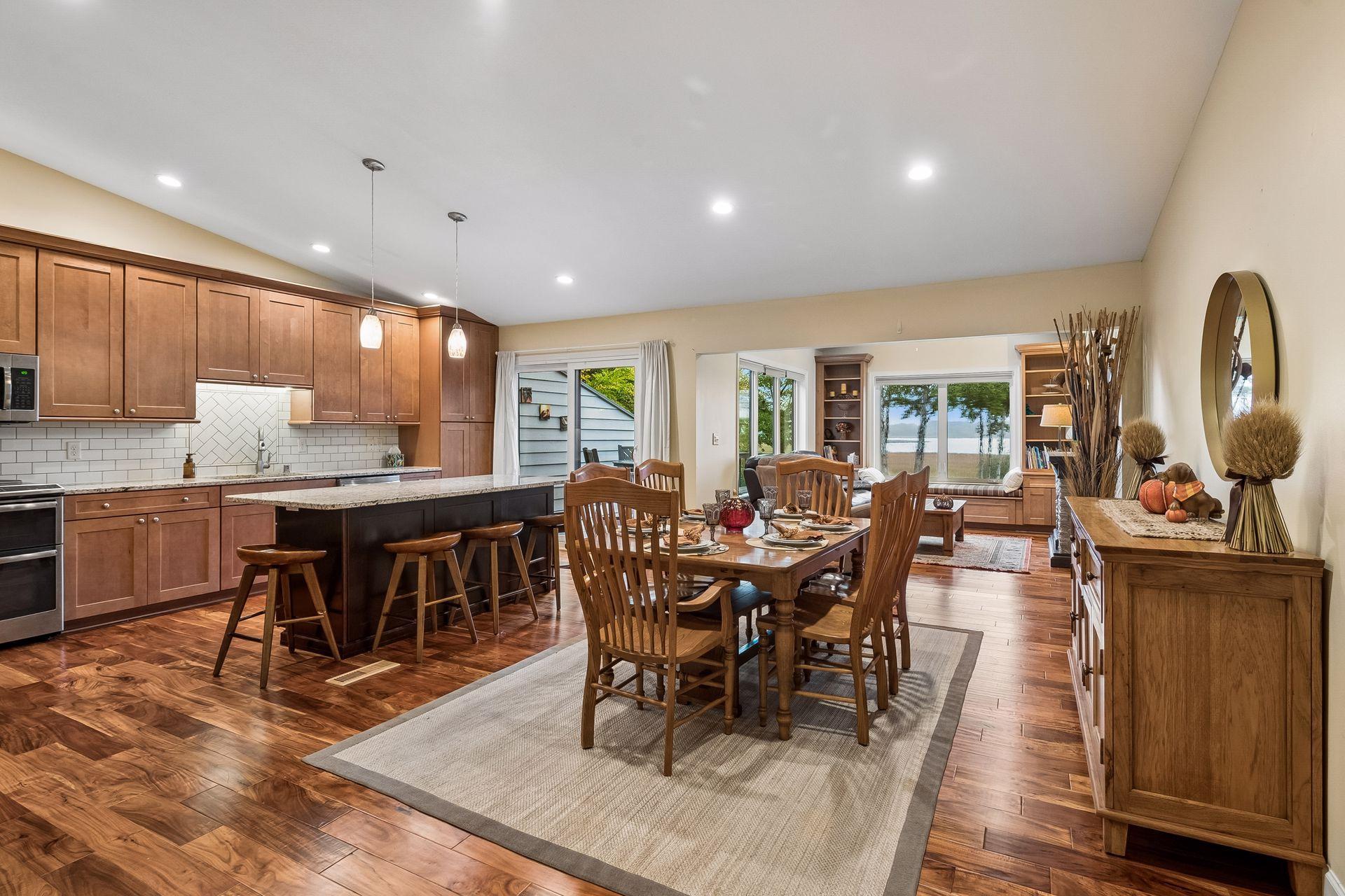 459 W Eagle Lake Drive