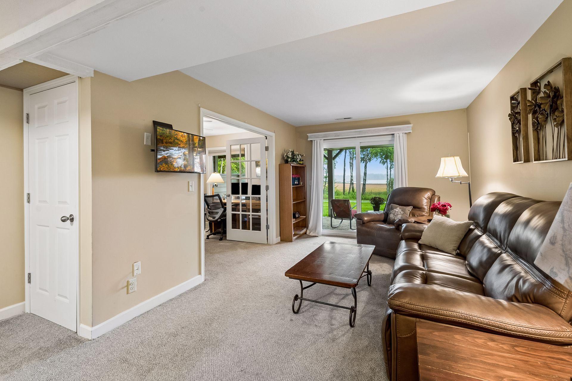 459 W Eagle Lake Drive