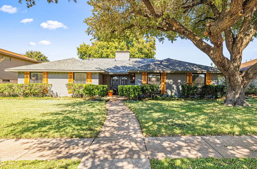 3151 Darvany Dr