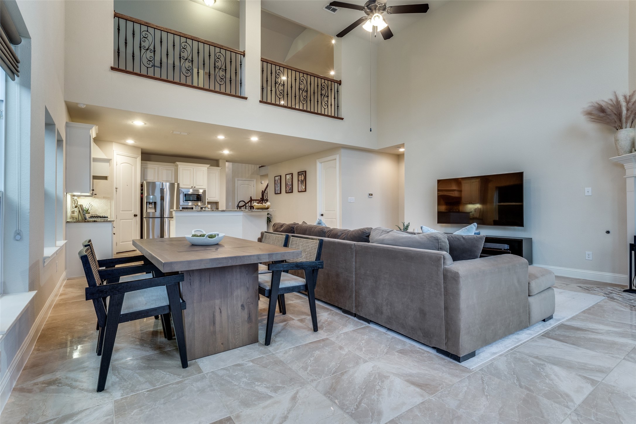 3906 Lariat Drive