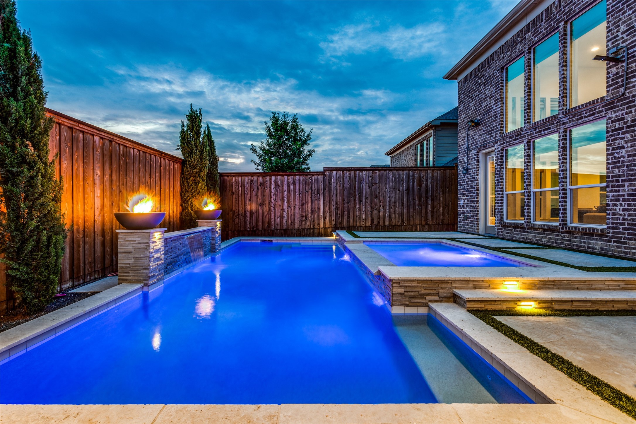 3906 Lariat Drive