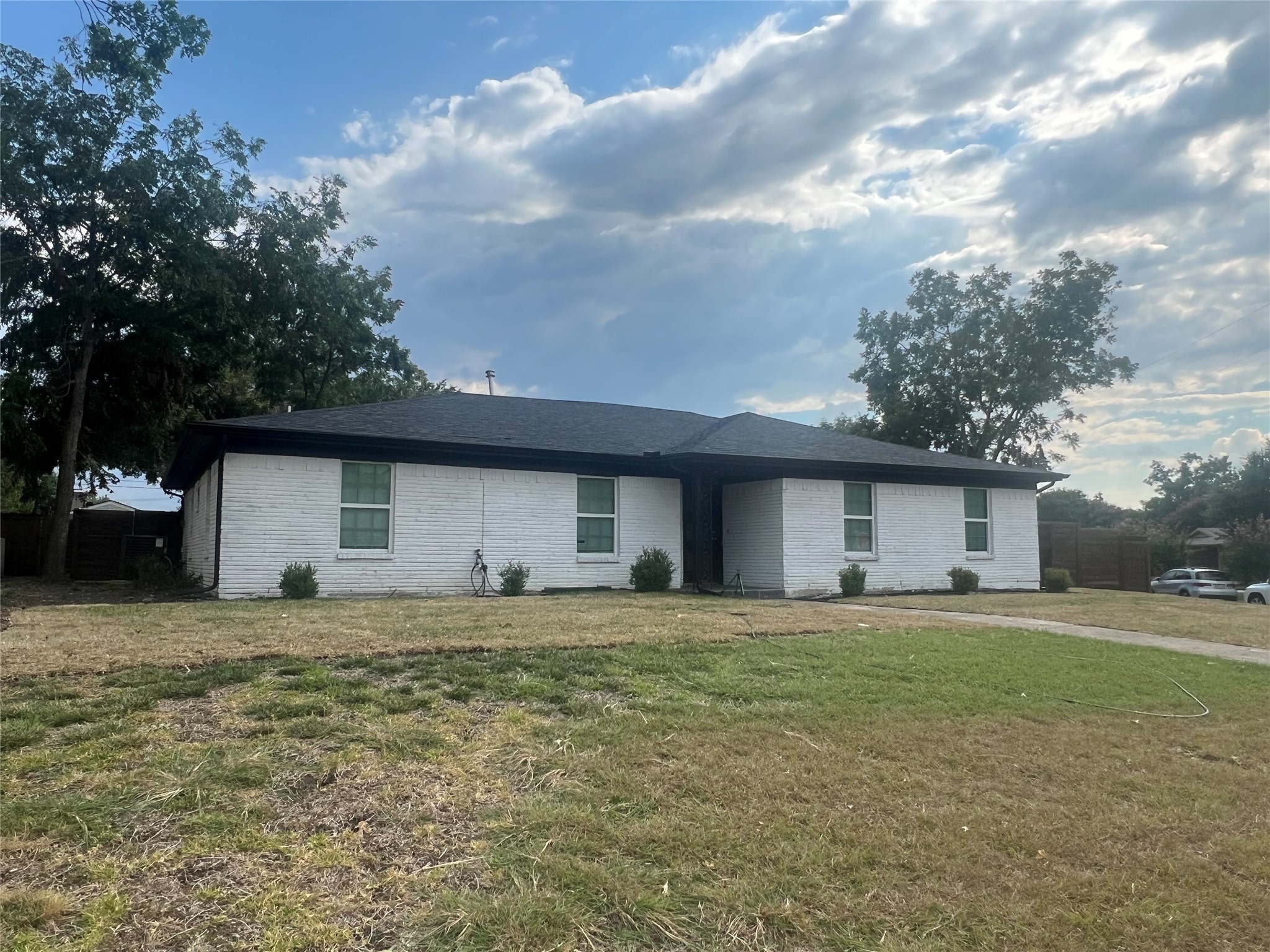 418 E Spring Valley Road
