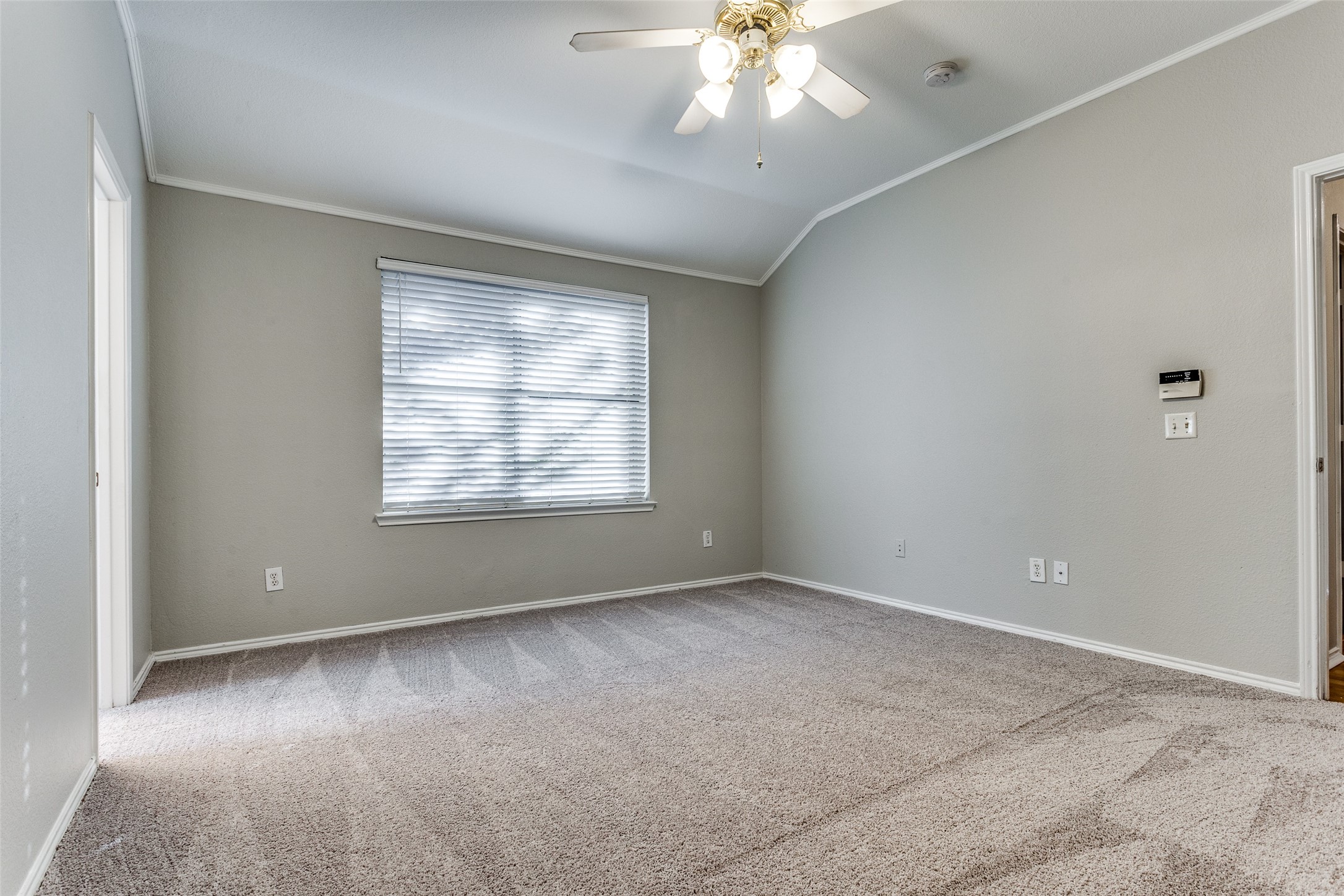 1305 Taos Lane