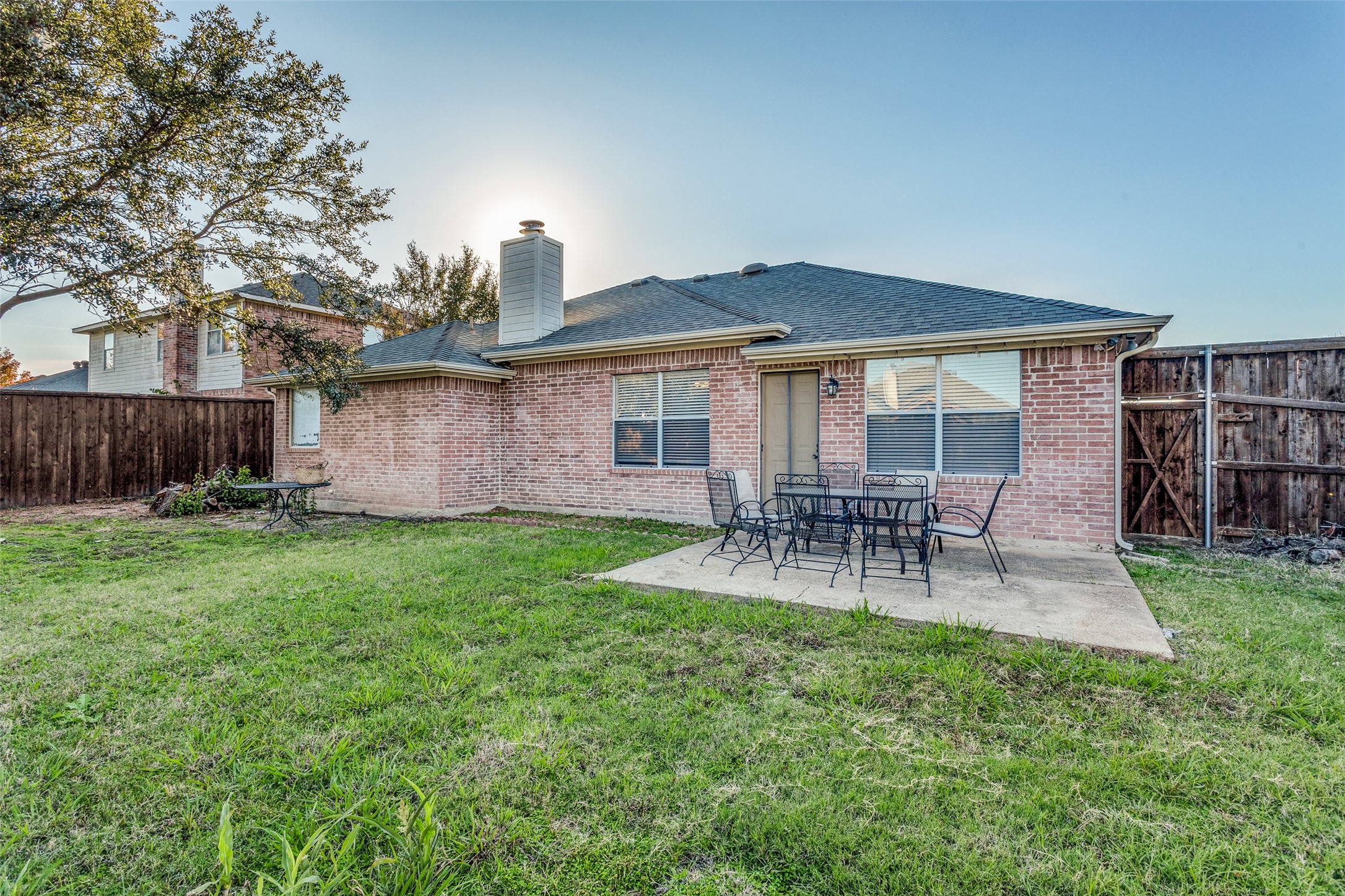 1305 Taos Lane