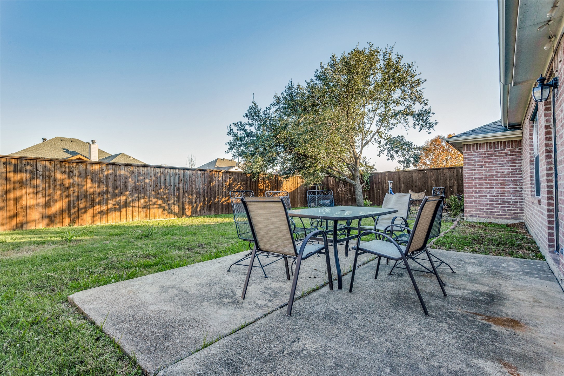 1305 Taos Lane