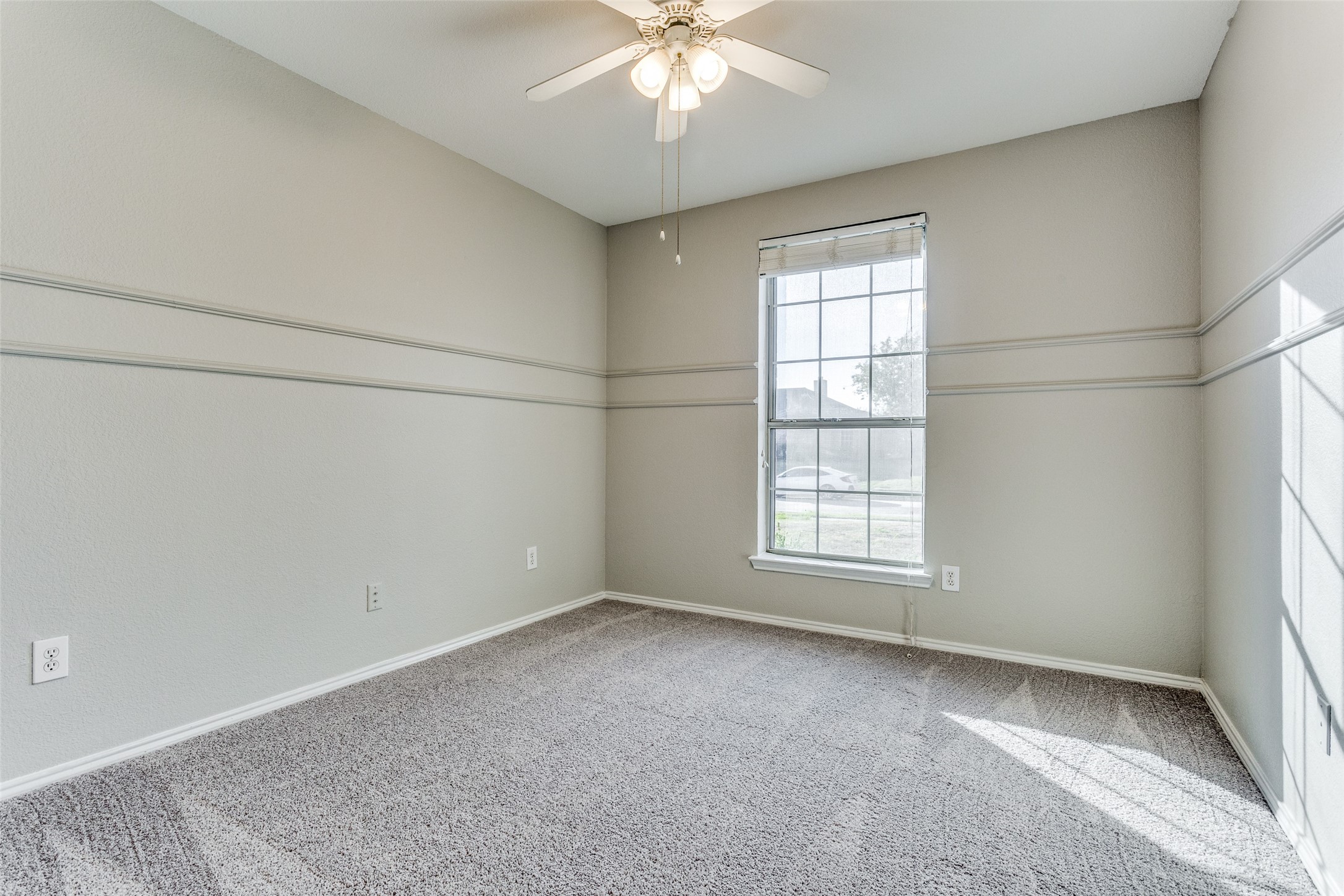 1305 Taos Lane