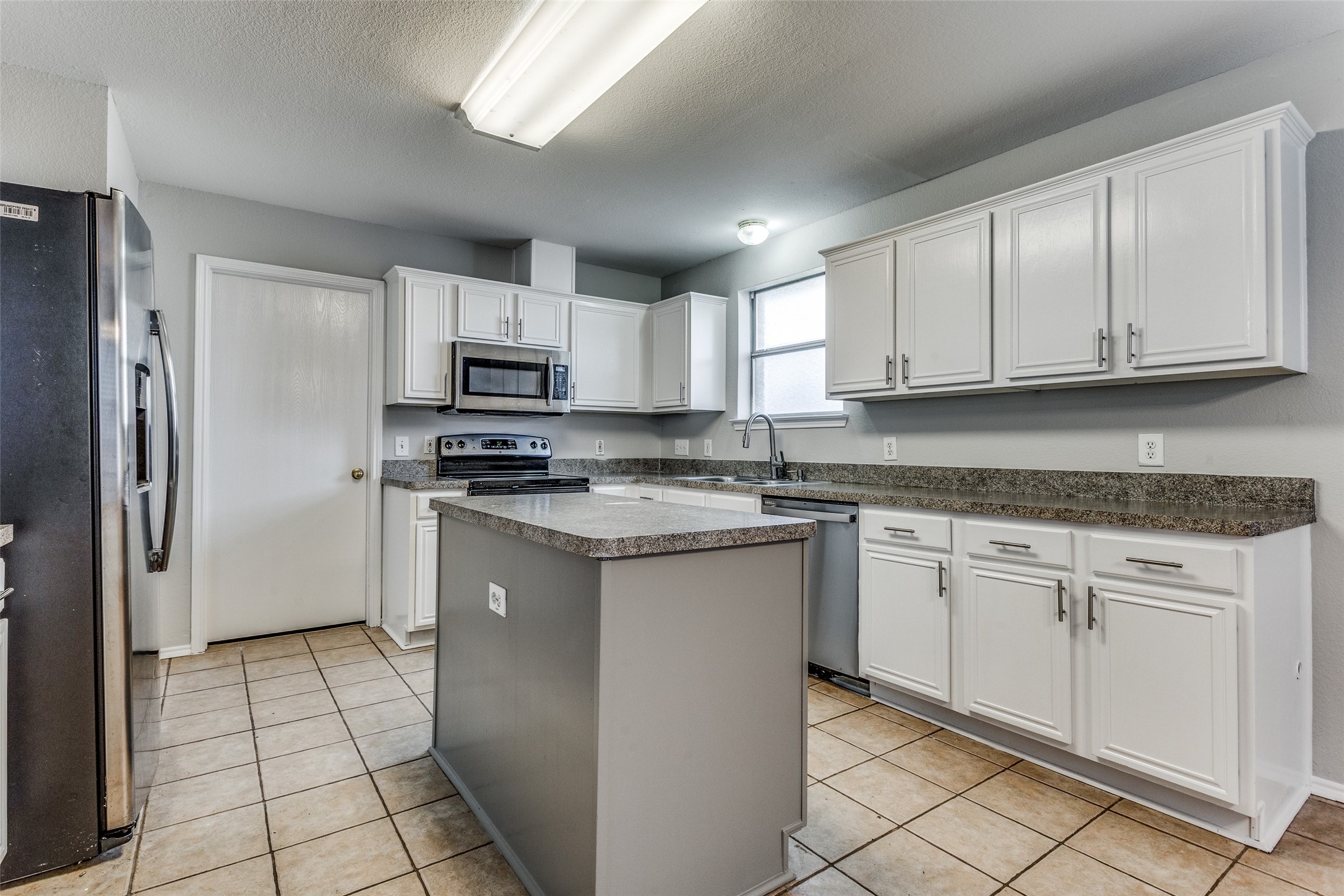 1305 Taos Lane