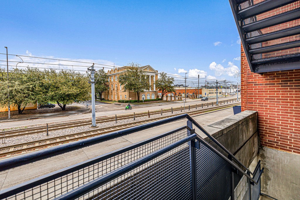 2502 Live Oak Street 109