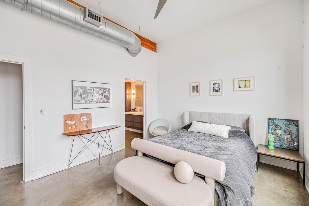 2502 Live Oak Street 109