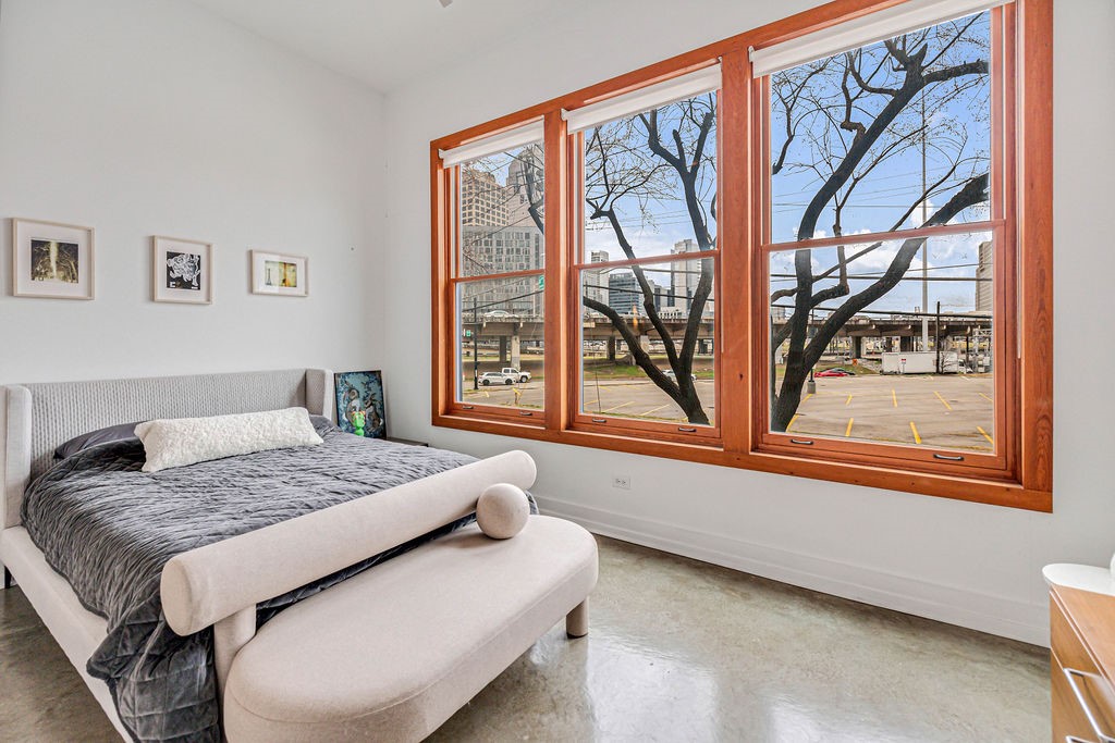 2502 Live Oak Street 109