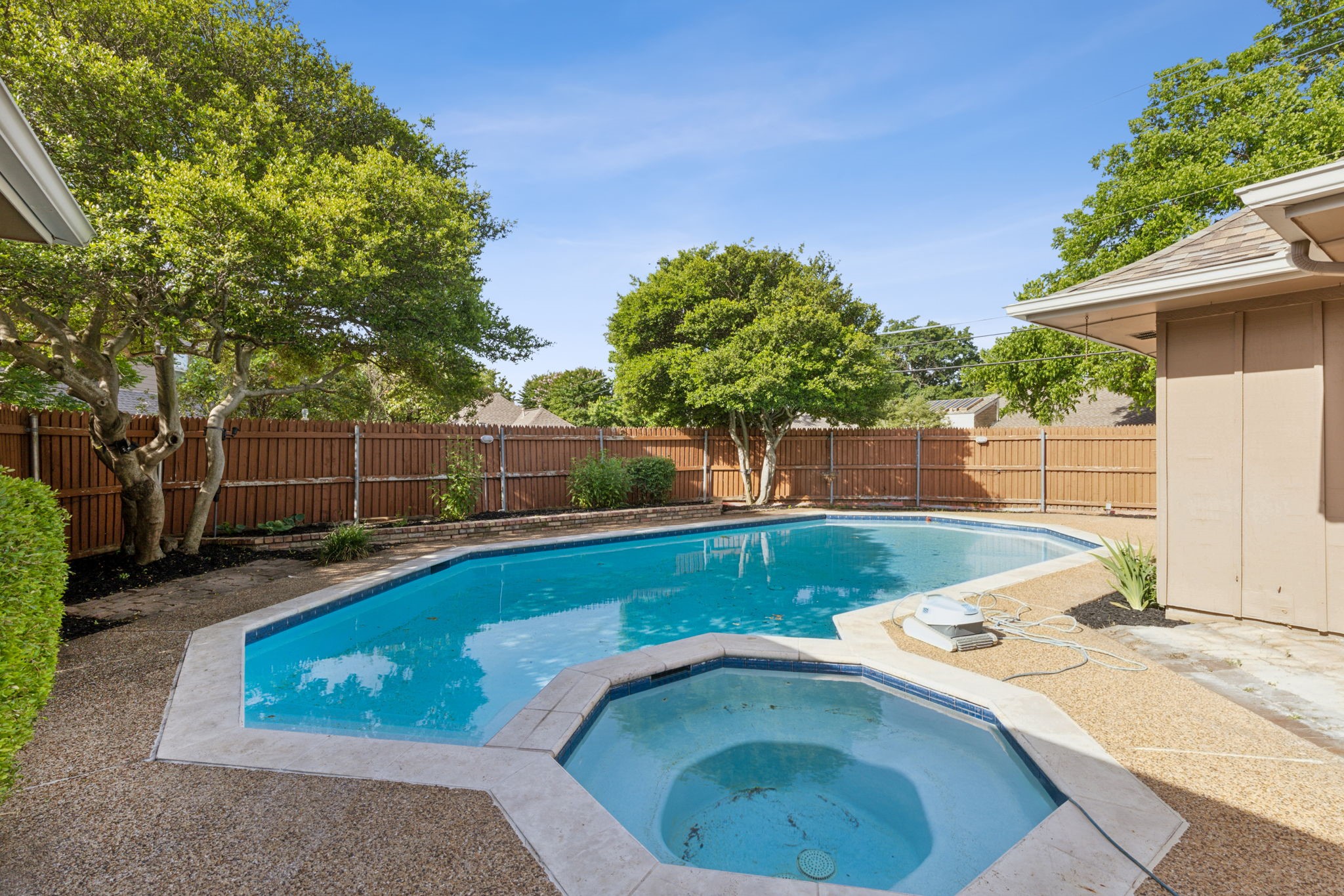 3628 Leathertop Drive