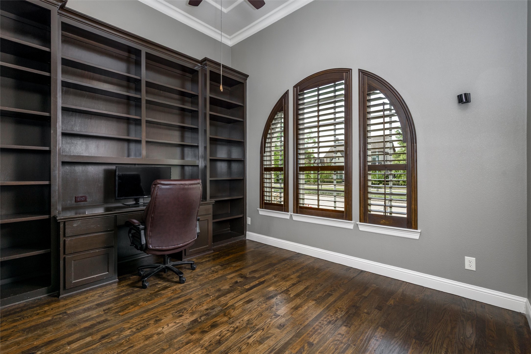 3448 Greenbrier Drive