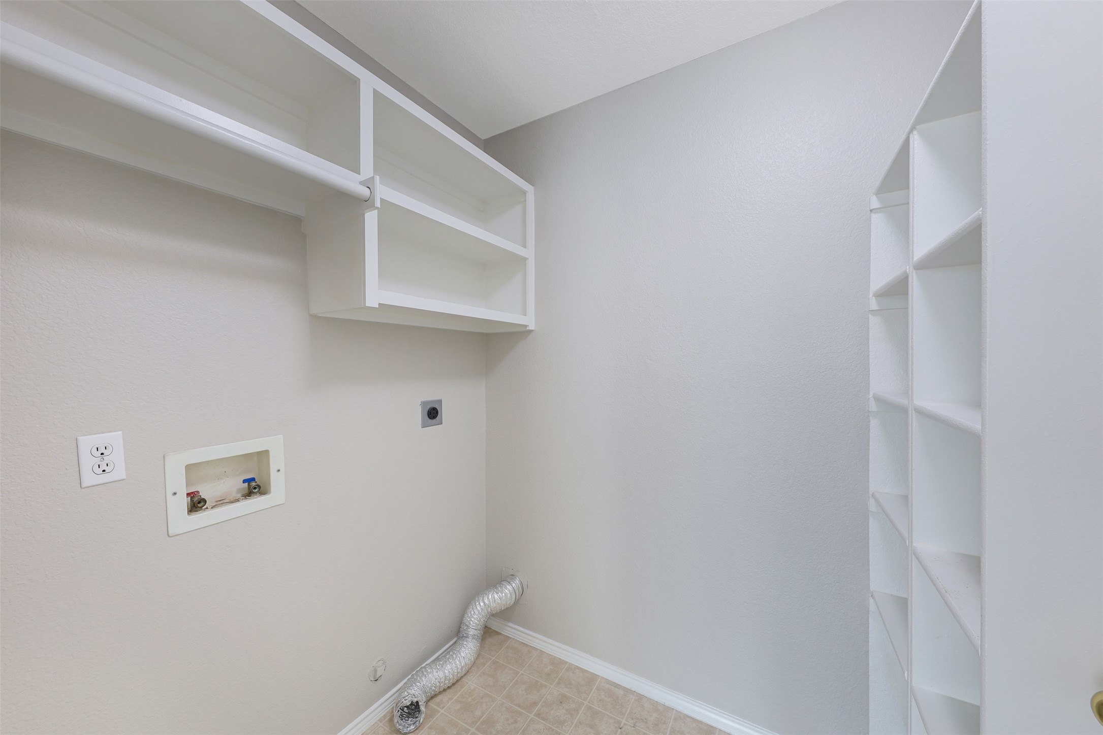 5420 Waterwood Court