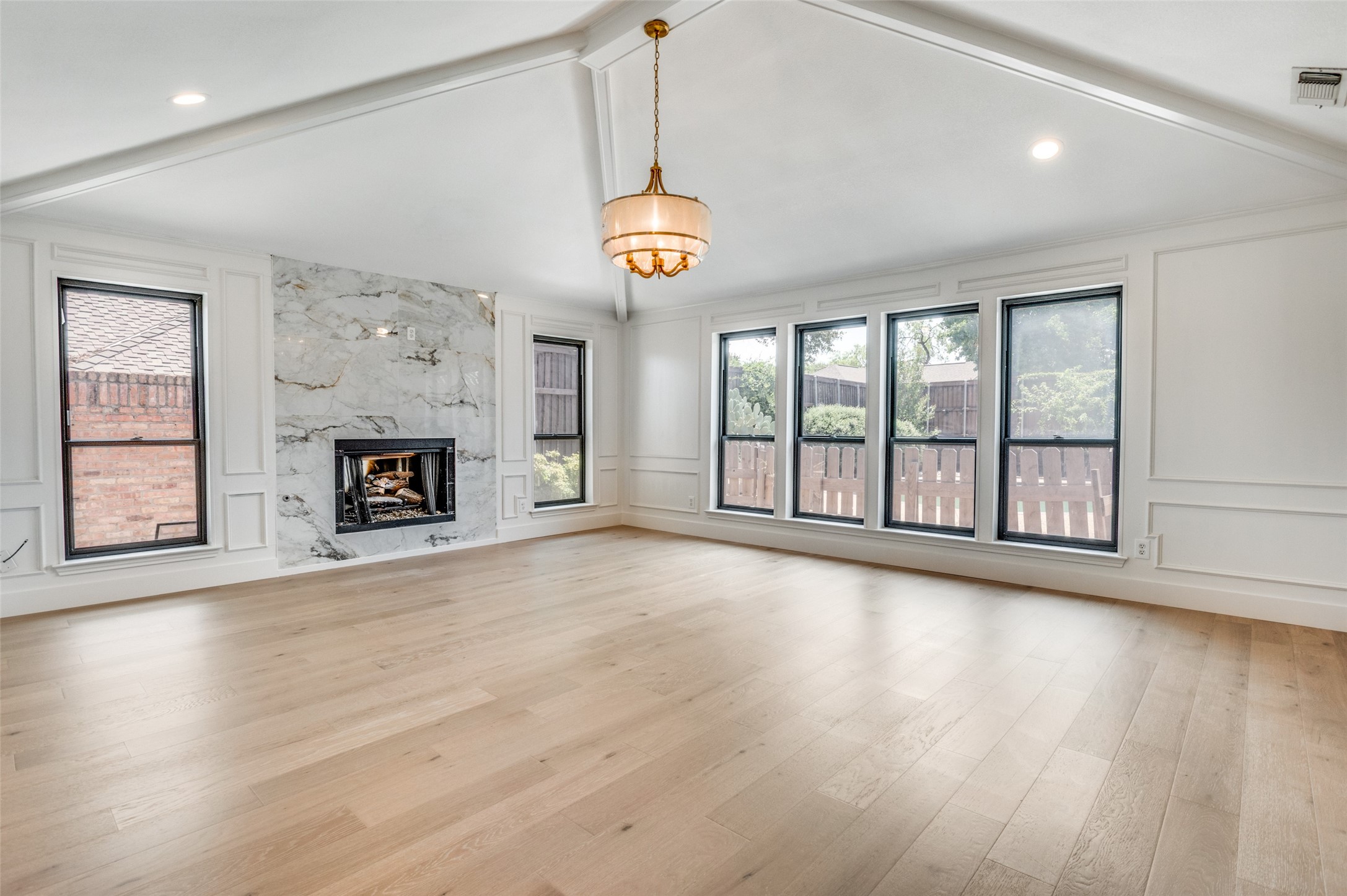 747 Oriole Lane