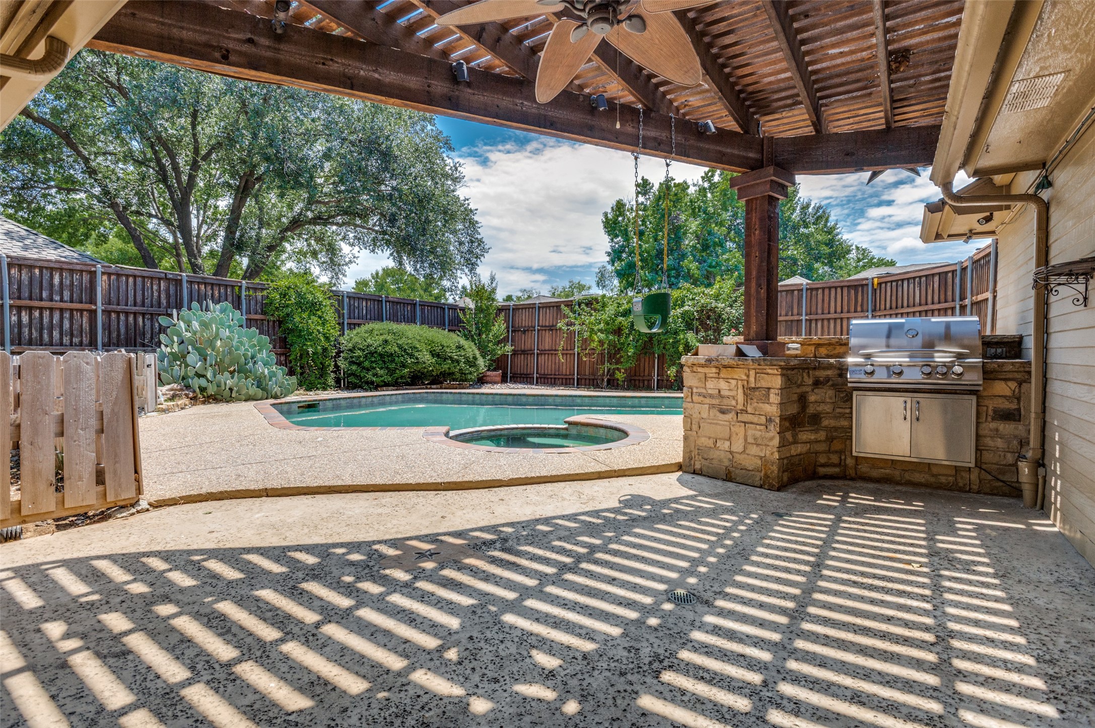 747 Oriole Lane