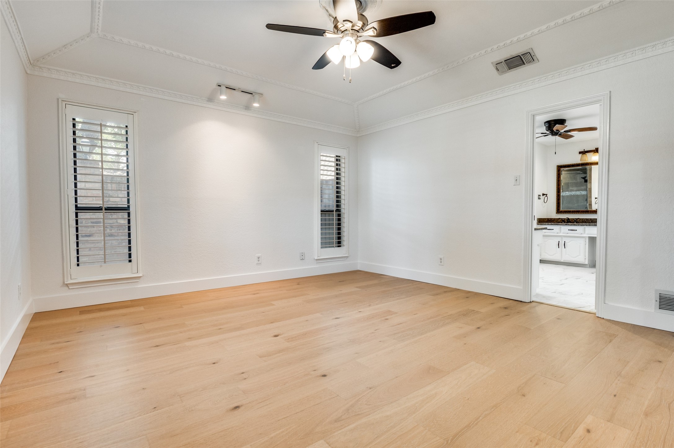 747 Oriole Lane