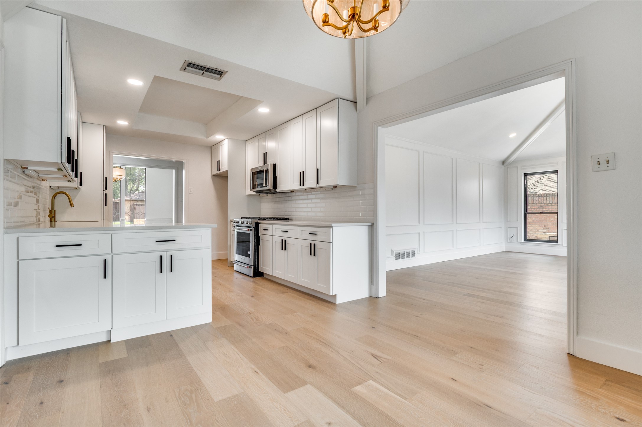 747 Oriole Lane