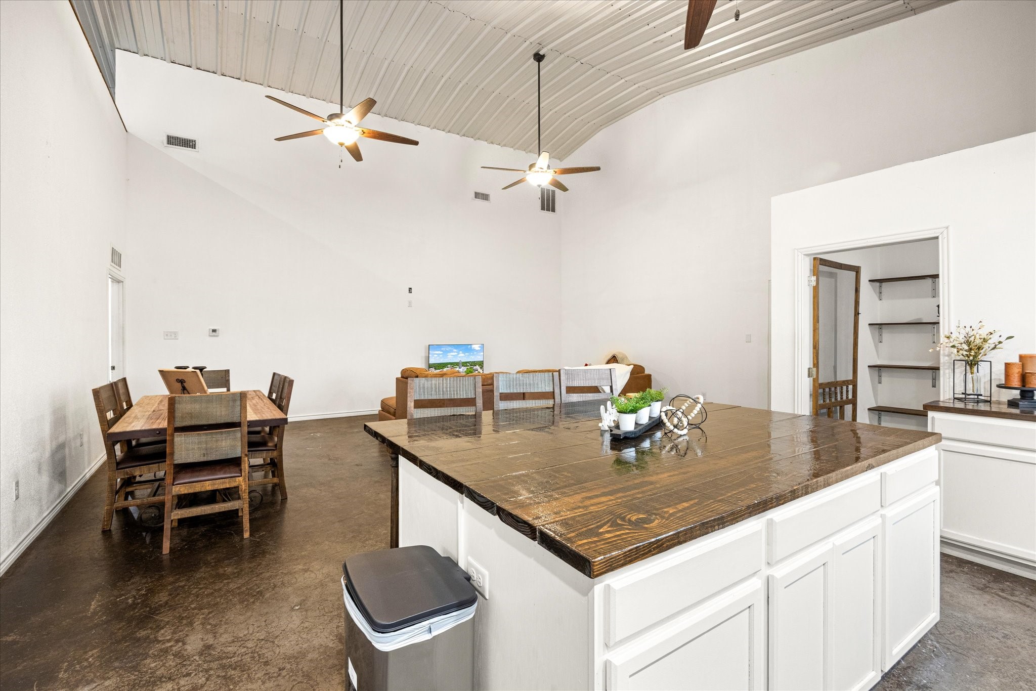 1817 S Morgan Street