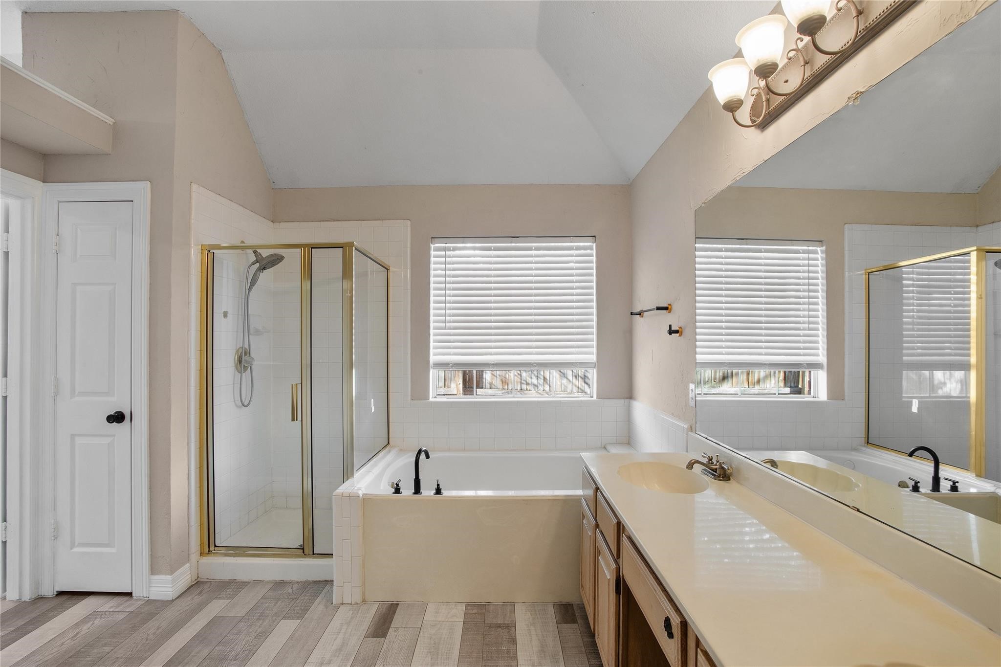 5004 Quail Ridge Drive