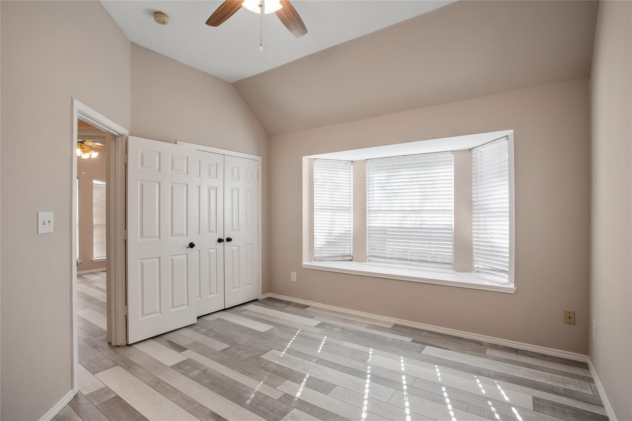 5004 Quail Ridge Drive