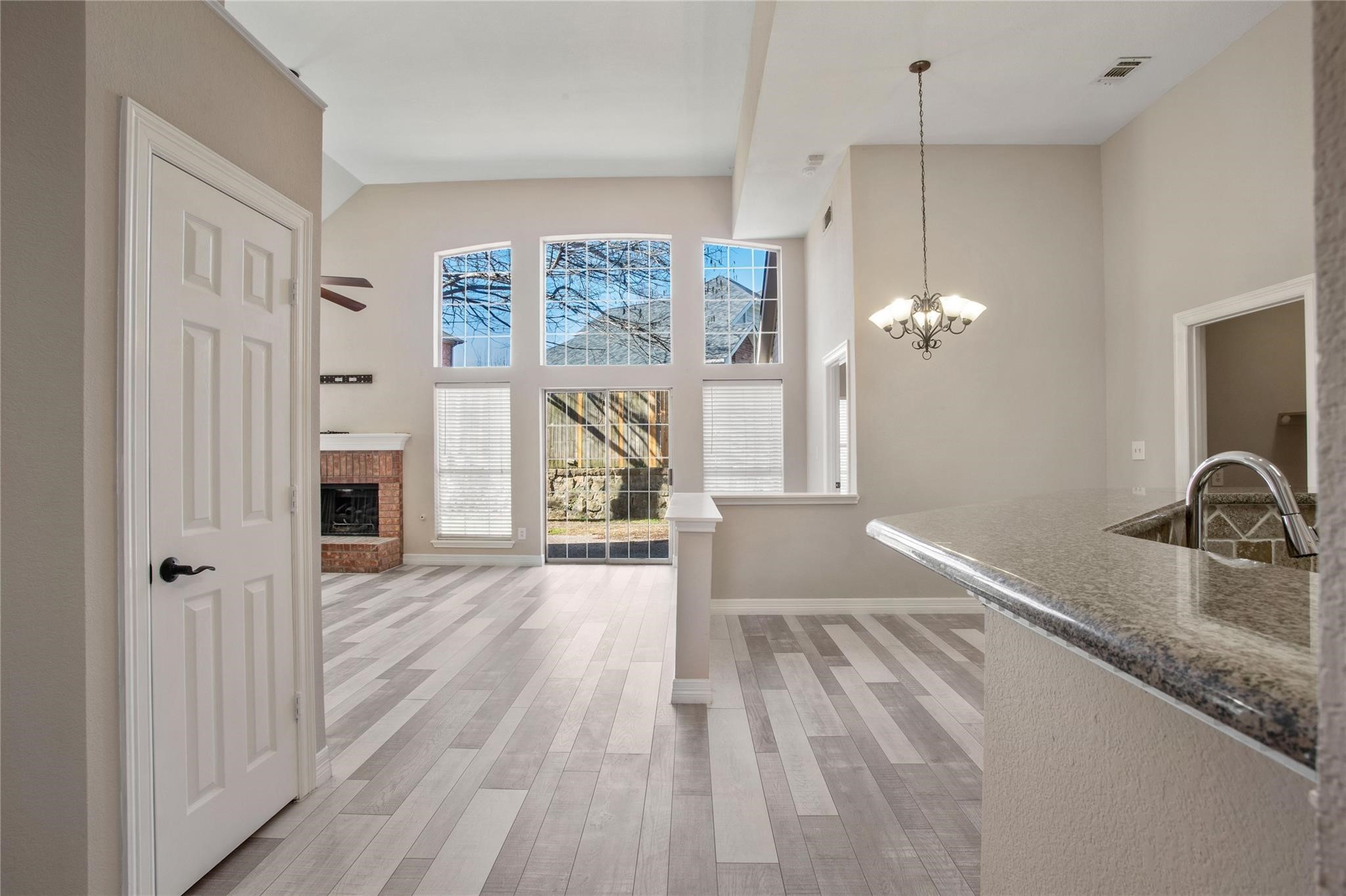 5004 Quail Ridge Drive