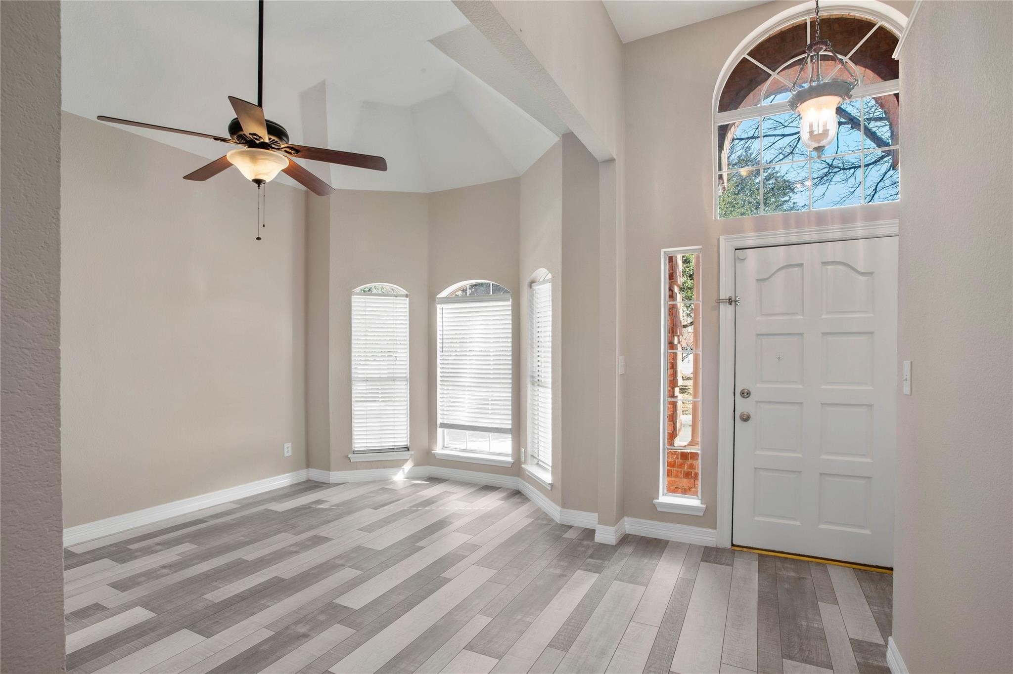 5004 Quail Ridge Drive