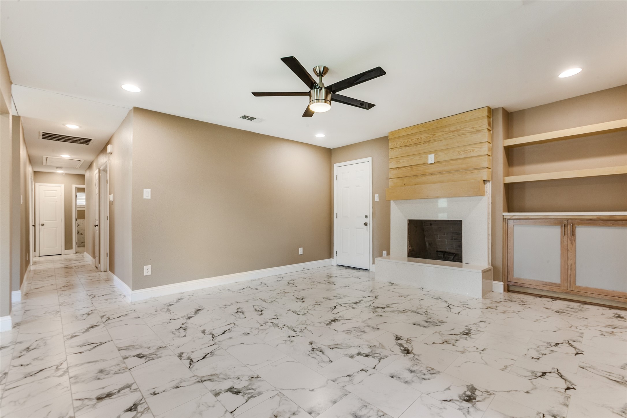 418 E Spring Valley Road