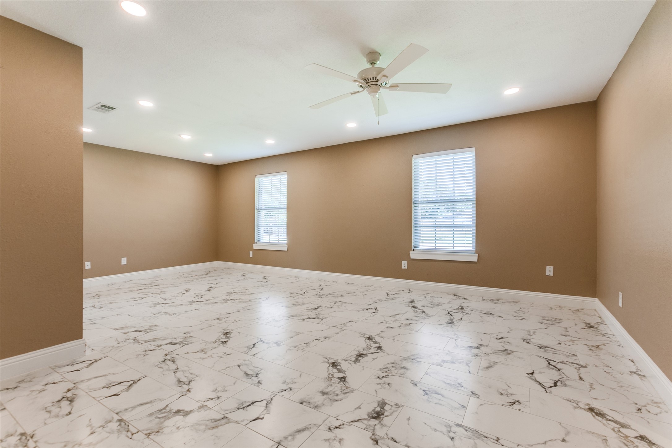 418 E Spring Valley Road