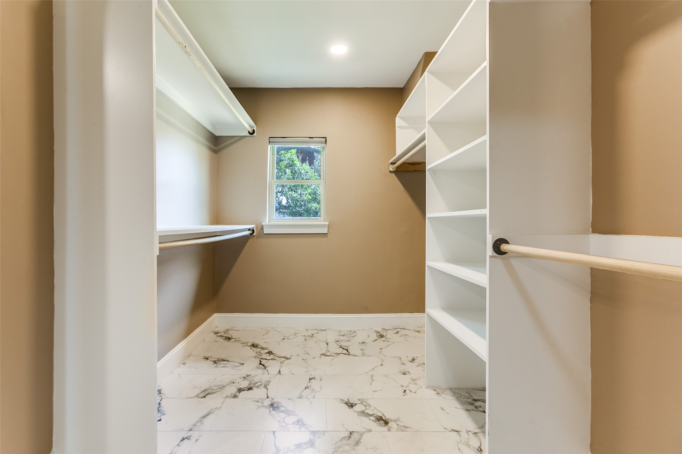 418 E Spring Valley Road