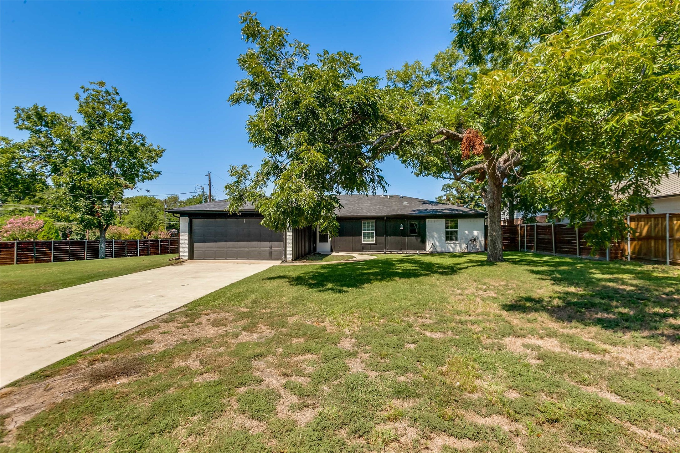 418 E Spring Valley Road