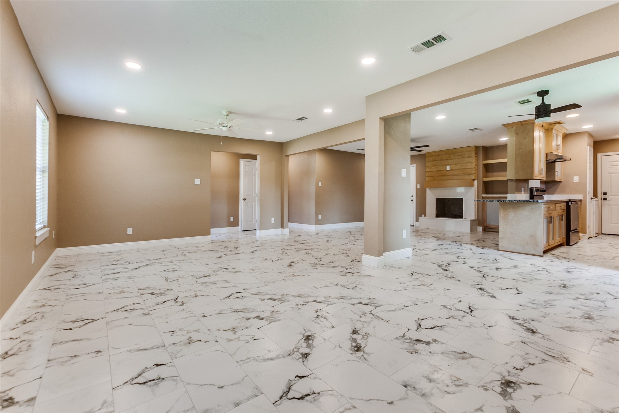 418 E Spring Valley Road