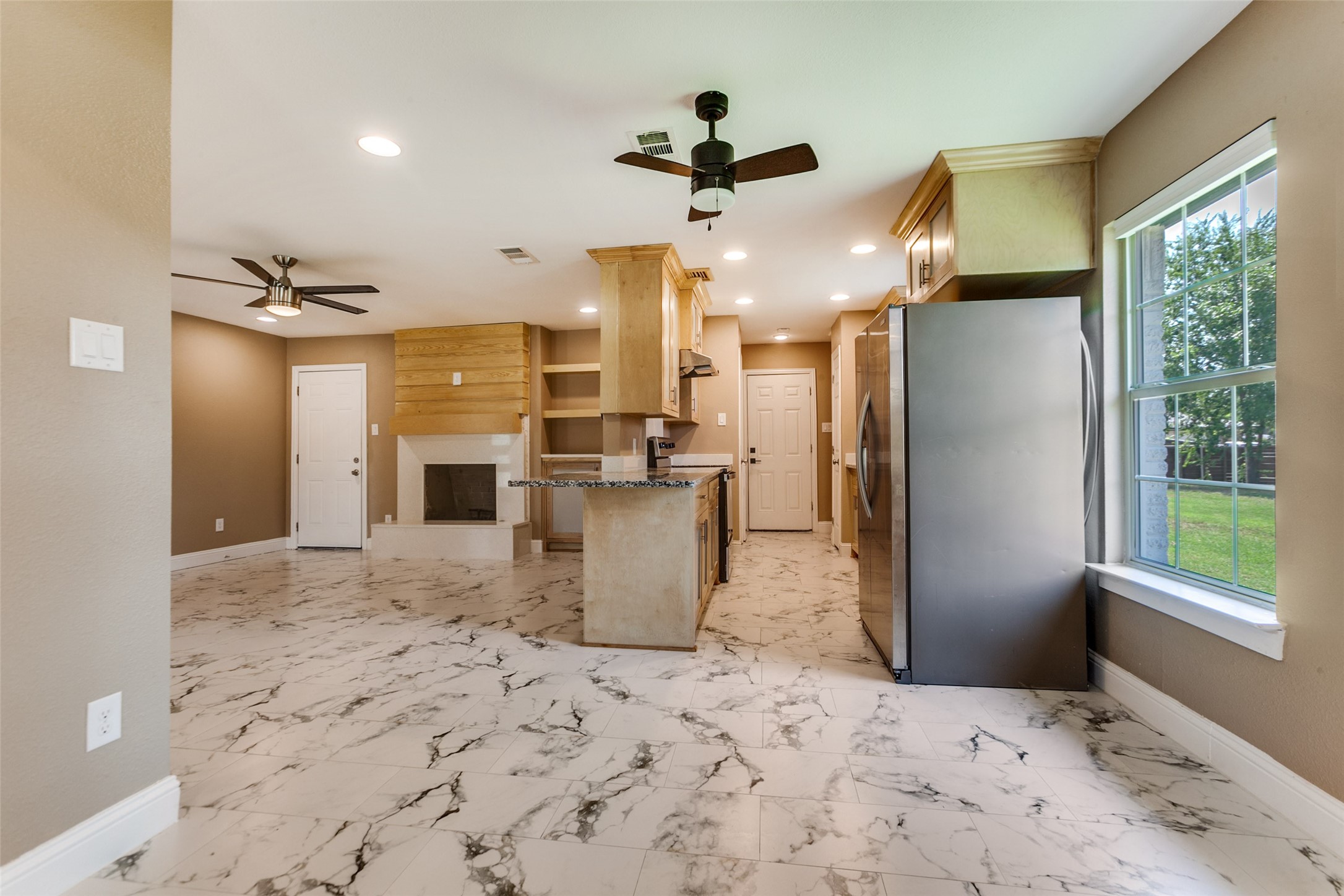 418 E Spring Valley Road