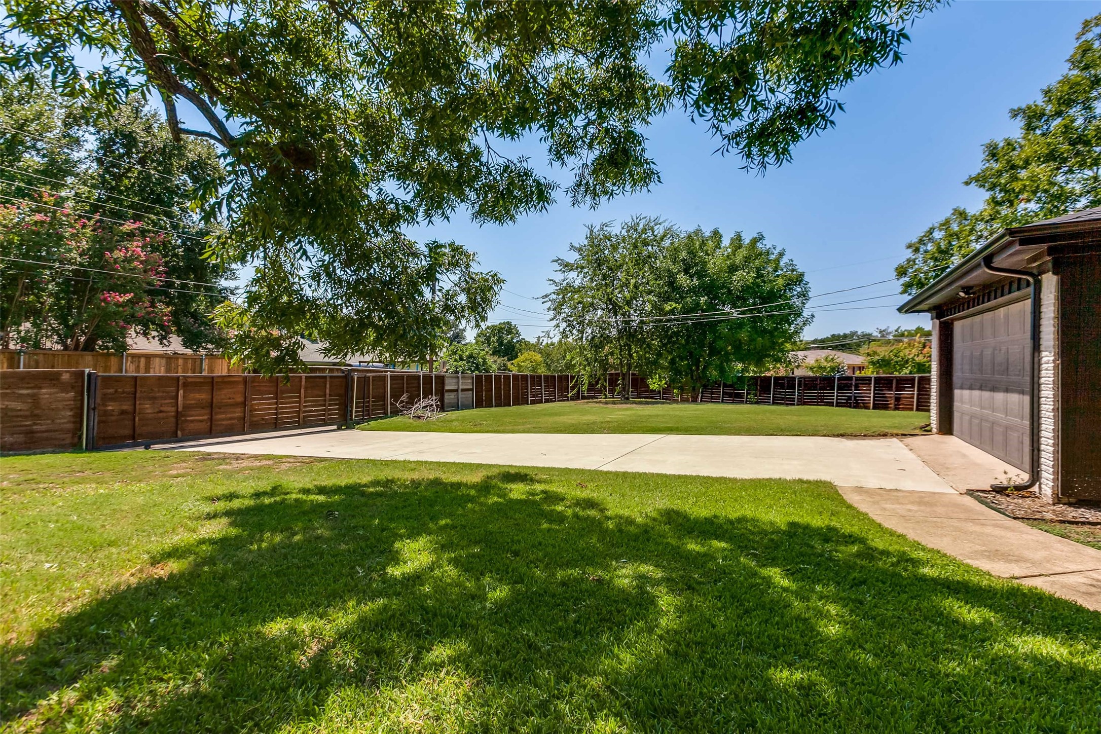 418 E Spring Valley Road