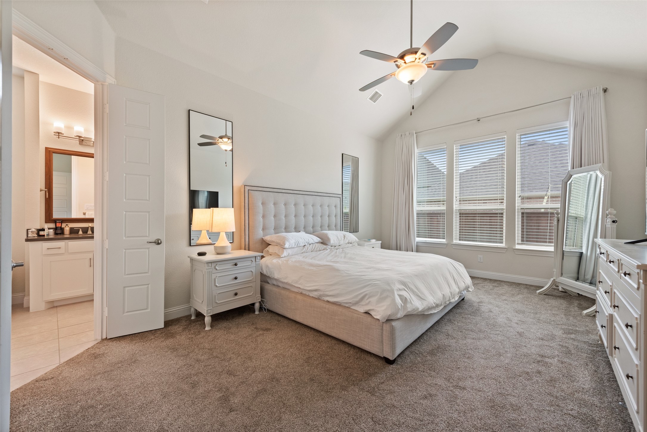 884 Alfred Court